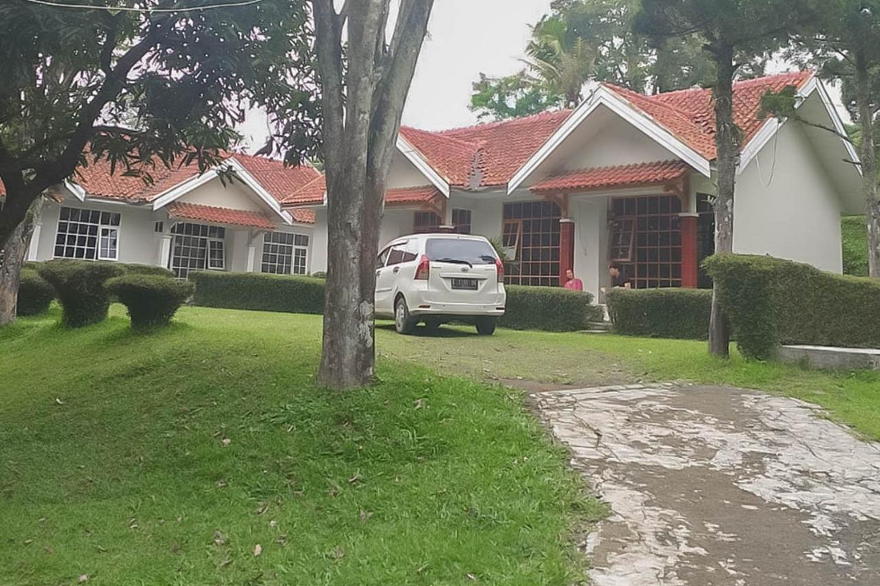Villa Getsemani Mitra Reddoorz Sangkanurip エクステリア 写真